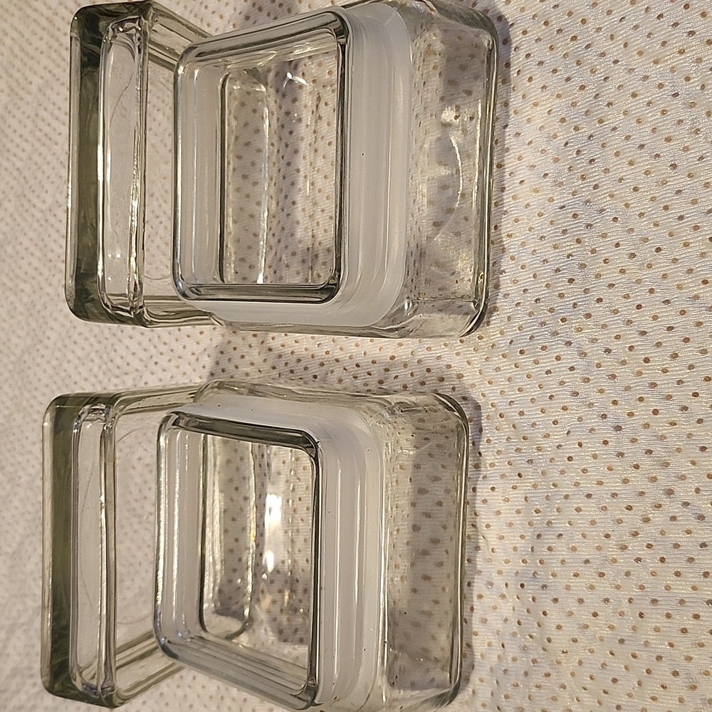 Anchor Hocking Square Glass Canister.        Set of 2 Airtight - Picture 2 of 6